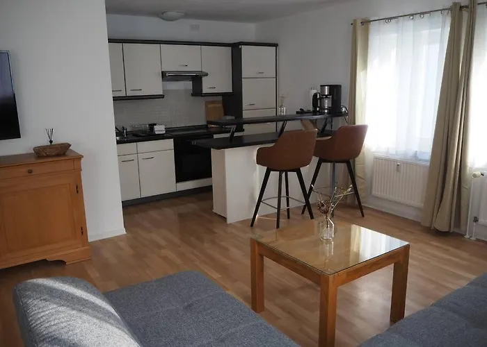 Elegante & Stilvolle 2,5 Raum Wohnung